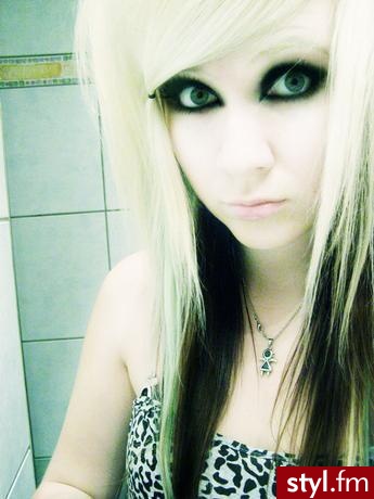 EMO Alternatywne Średnie Fryzury