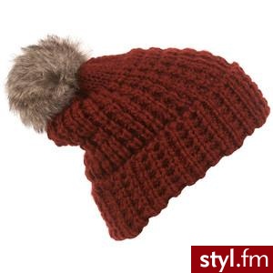 Rust Faux Fur Pom Pom Beanie - TopShop - Polyvore. Pobrano ze strony: http://www.polyvore.com/rust_faux_fur_pom_beanie/thing?id=25886139 - Nakrycia głowy Dodatki Moda
