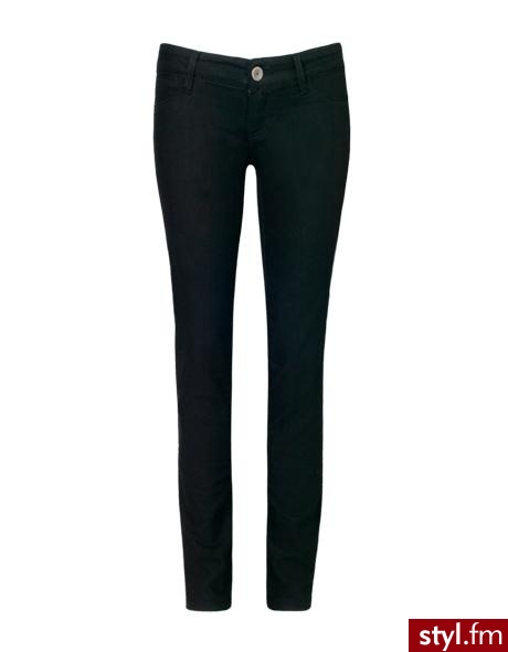 Stradivarius > Collection > JEANS > Extreme Up basic jeans. Pobrano ze strony: http://www.stradivarius.es/en/collection/jeans/detalle/1164_extreme-up-basic-jeans - Pozostałe Ciuchy Moda