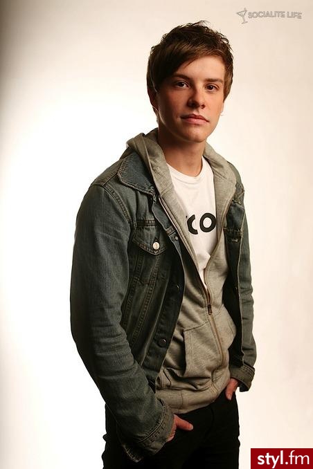 xavier samuel - Moda uliczna Inne Moda
