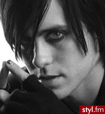 jared leto - Średnie Męskie Fryzury