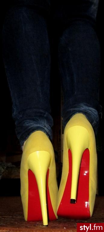 Szpilki Buty Moda