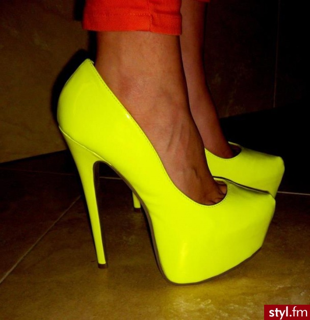 Szpilki Buty Moda