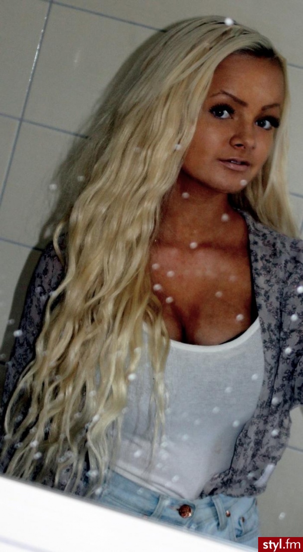 Blond Rozpuszczone Kręcone Na co dzień Długie Fryzury
