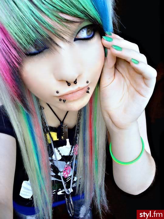 EMO Alternatywne Średnie Fryzury