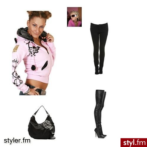 moda na wiosnę. krótka bluza, leginsy, kozaki - Styler