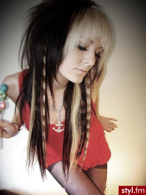 EMO Alternatywne Średnie Fryzury