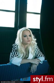 Blond Rozpuszczone Kręcone Na co dzień Długie Fryzury