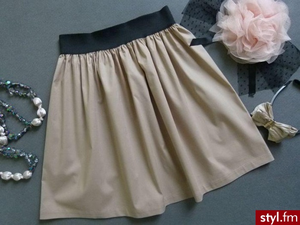 rozklo - Średnie Spódnice Moda