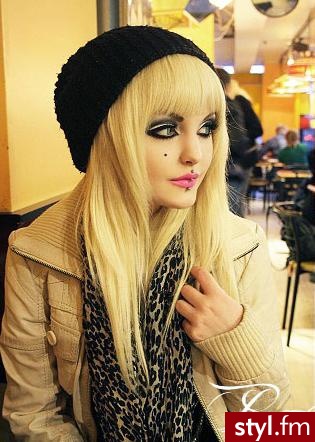 Blond Rozpuszczone Proste z grzywką Na co dzień Długie Fryzury