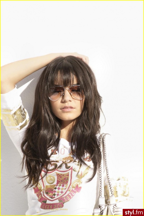 vanessa hudgens. - Długie Fryzury