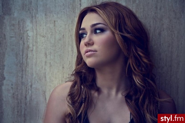 Miley Cyrus - Dzienne Makijaże