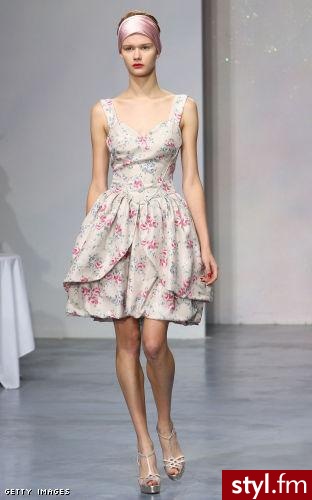 sukienka. Luisa Beccaria
Jeżeli już jest proszę o link - Pozostałe Ciuchy Moda