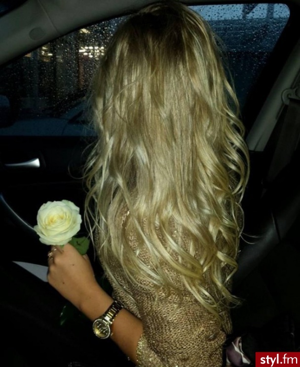 Blond Rozpuszczone Kręcone Na co dzień Długie Fryzury