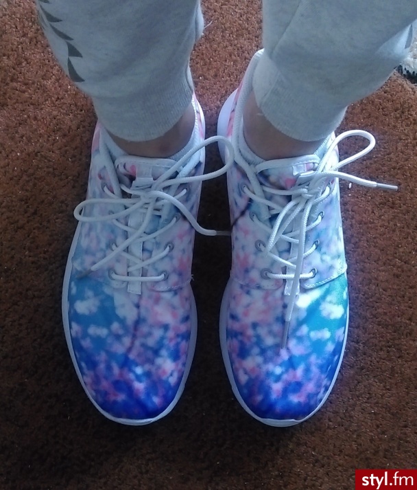 Nike Roshe Print Cherry Blossom - Sportowe Buty Moda