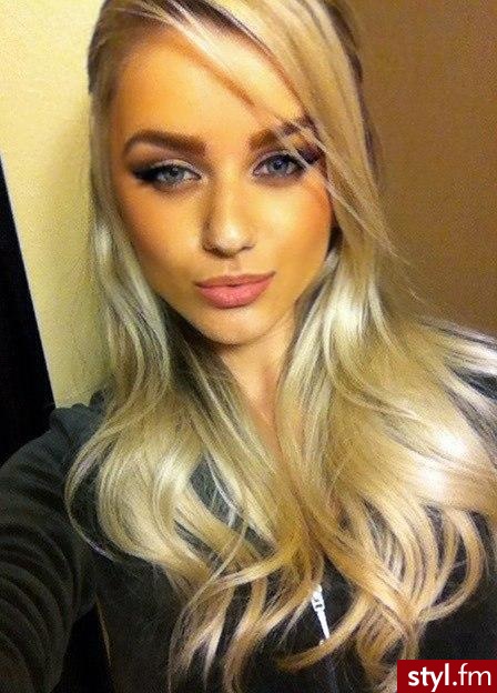 Blond Rozpuszczone Kręcone Na co dzień Długie Fryzury