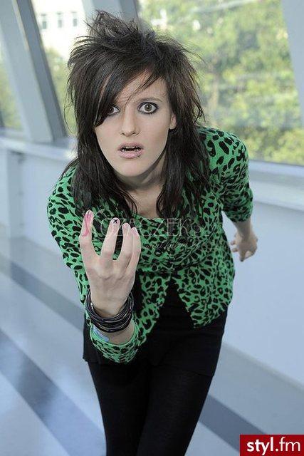 EMO Alternatywne Średnie Fryzury