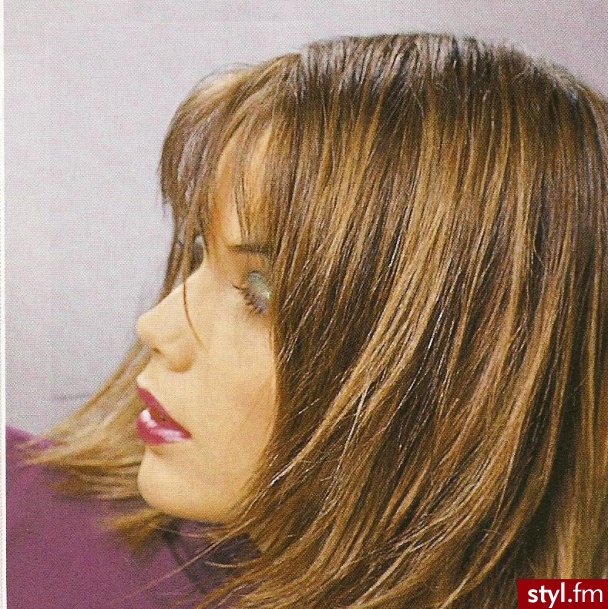 Średnie Fryzury