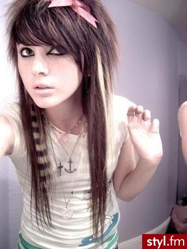 Emo Girl - EMO Alternatywne Średnie Fryzury