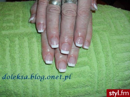 Kwadratowe French Akryl Paznokcie