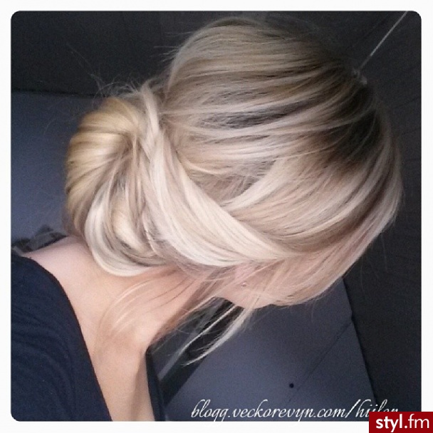 Blond Upięcie Proste Na co dzień Średnie Fryzury