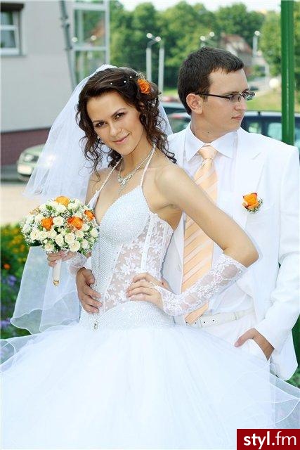 Ślubne Średnie Fryzury