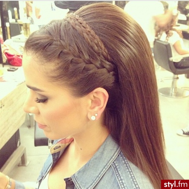 Brązowe Rozpuszczone Proste Wieczorowe Długie Fryzury