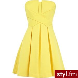 Sukienki Moda