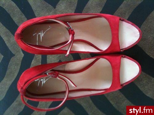 Szpilki Buty Moda