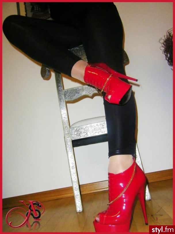 Szpilki Buty Moda