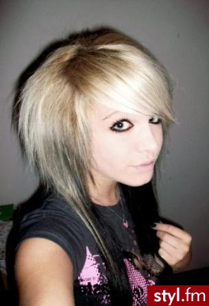 Emo , grzywka ^^ - EMO Alternatywne Średnie Fryzury
