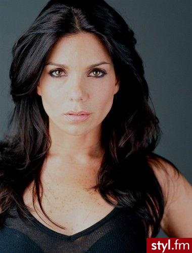 Tessie Santiago - Długie Fryzury