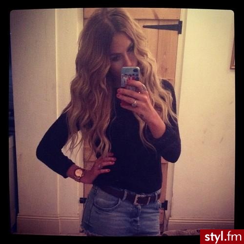 Blond Rozpuszczone Kręcone Na co dzień Długie Fryzury