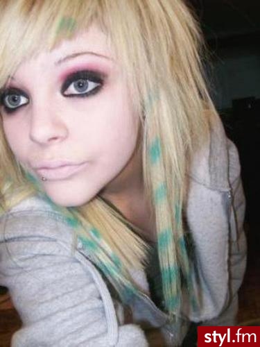 EMO Alternatywne Średnie Fryzury