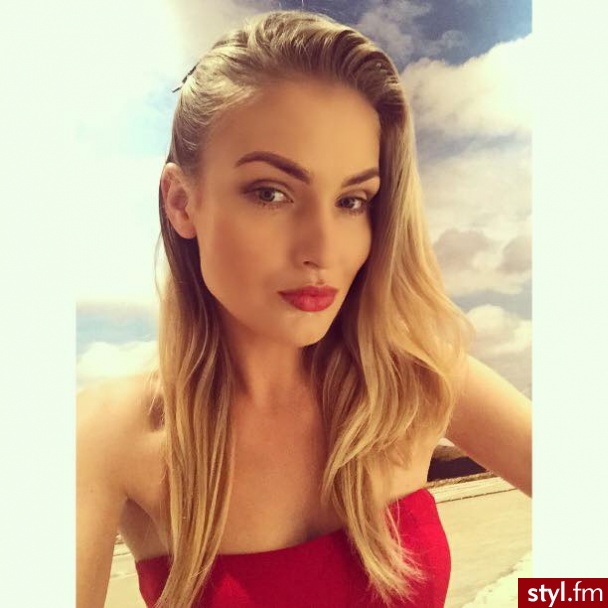 Blond Rozpuszczone Kręcone Na co dzień Długie Fryzury