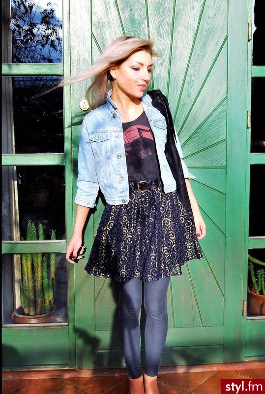 Jeżeli zdjęcie znajduje się już w galerii poproszę o link - Moda uliczna Inne Moda