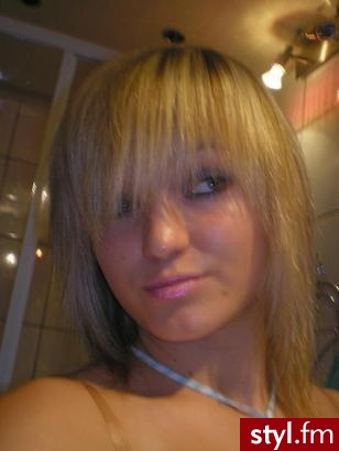 Średnie Fryzury