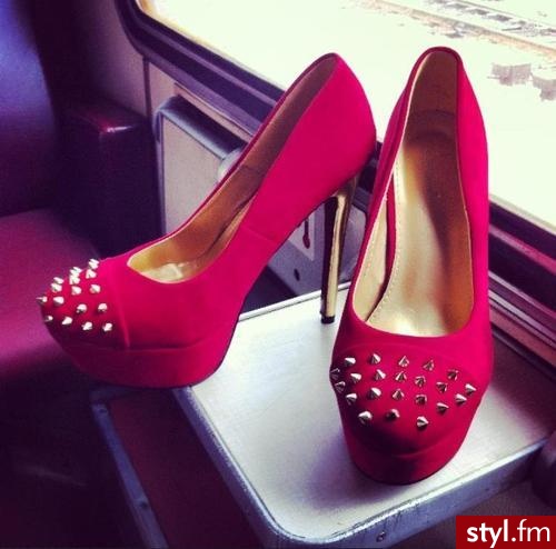 Szpilki Buty Moda