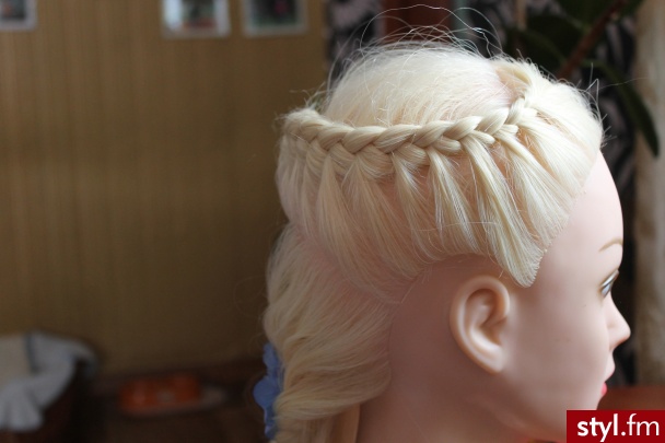 Blond Warkocze Proste Wieczorowe Długie Fryzury