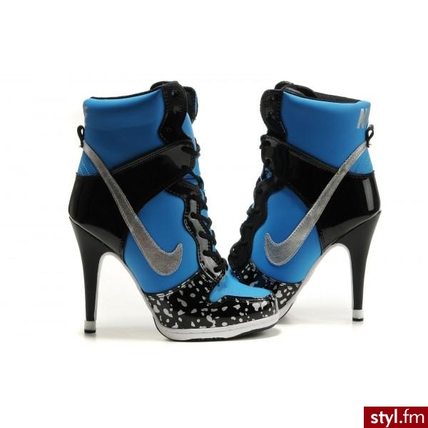 NIKE WMNS DUNK HIGH. NIKE WMNS DUNK HIGH - Pozostałe Buty Moda