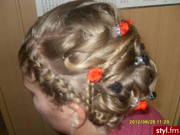 Fryzurka ślubna - Blond Upięcie Proste Ślubne Długie Fryzury