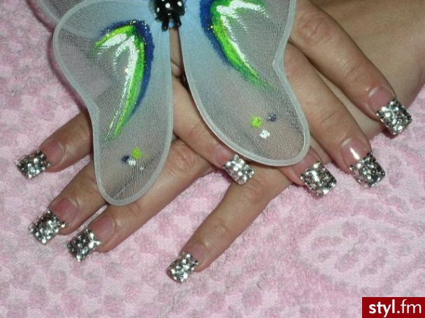 Autor: sarona22 same cyrkonie-french. Autor: <b>sarona22</b><br /> - Paznokcie