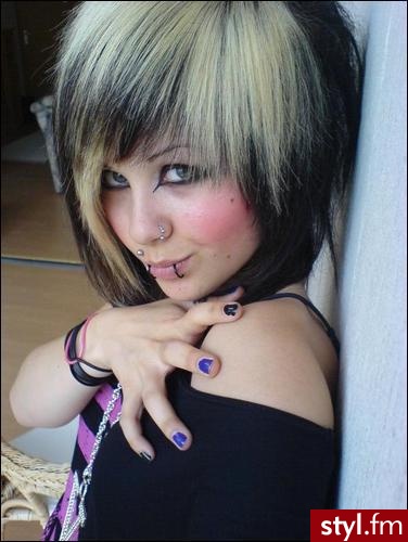 Średnie Fryzury