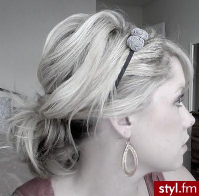 Blond Upięcie Proste Na co dzień Średnie Fryzury
