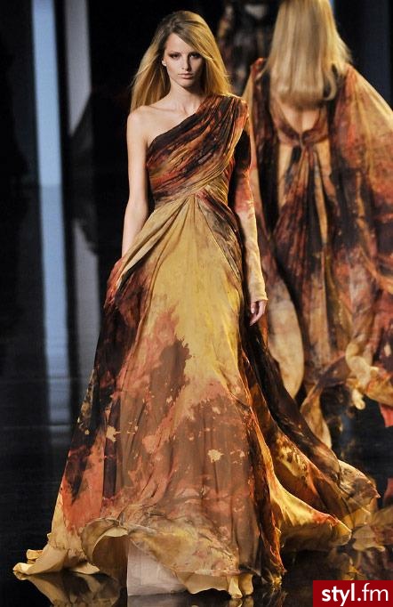 Sukienki Moda