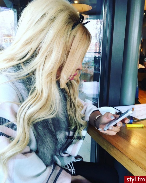 Blond Rozpuszczone Kręcone Na co dzień Długie Fryzury