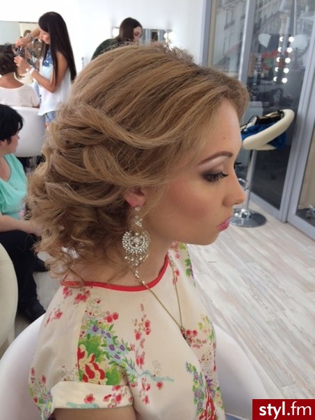 Blond Upięcie Kręcone Ślubne Długie Fryzury