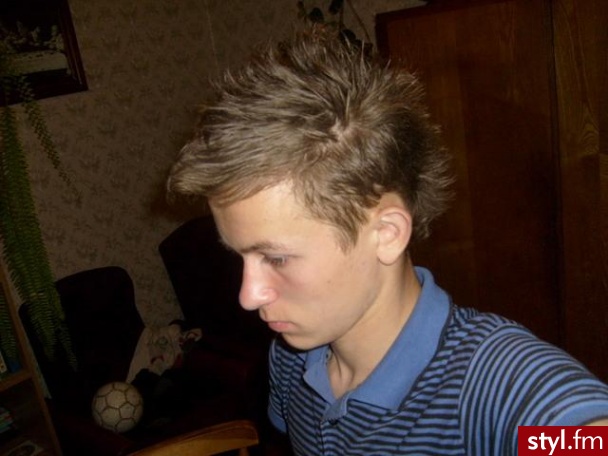 Średnie Męskie Fryzury