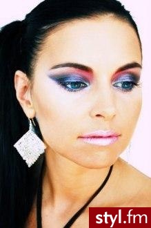 Makijaż: Katarzyna Jaworska
Modelka: Iwona Czader
Foto: Roman Jaworski 

Makijaz wykakny kosmtykami firmy GLAZEL !!! - Makijaże