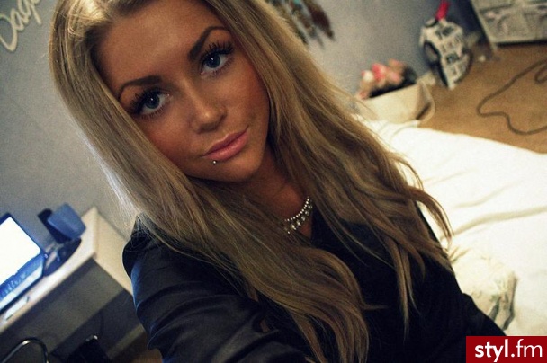Blond Rozpuszczone Kręcone Na co dzień Długie Fryzury